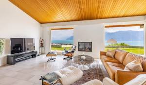 Venda Moradia Corseaux