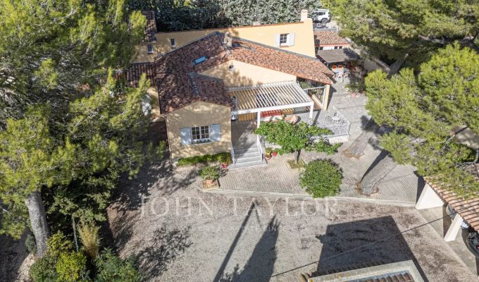 Venda Moradia Éguilles