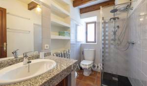 Venda Moradia Es Capdella