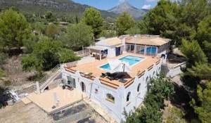 Venda Moradia Es Capdella