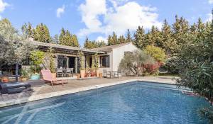 Venda Moradia Eyragues