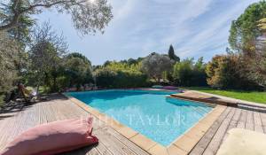 Venda Moradia Lambesc