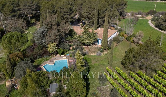 Venda Moradia Lambesc