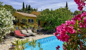 Venda Moradia Le Castellet