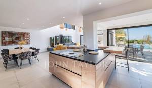 Venda Moradia Mandelieu-la-Napoule