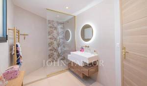 Venda Moradia Mandelieu-la-Napoule