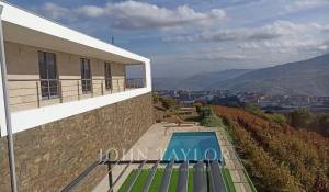 Venda Moradia Mesão Frio (Santo André)