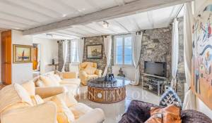 Venda Moradia Montreux