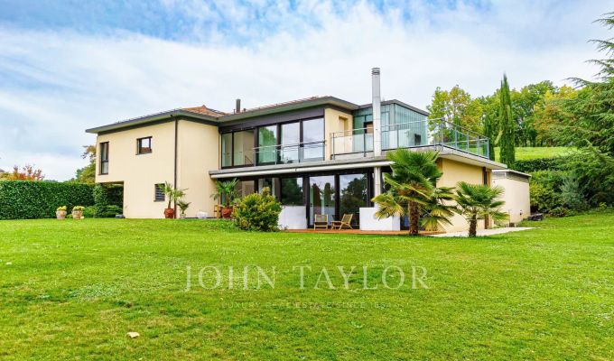 Venda Moradia Montreux