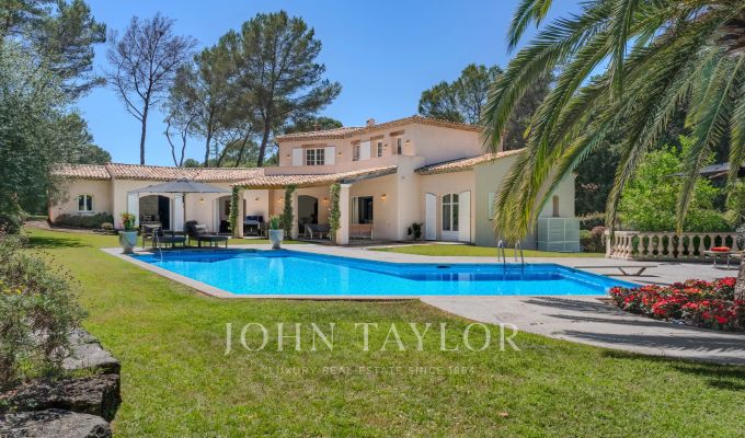 Venda Moradia Mougins