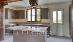 Venda Moradia Rochefort-en-Yvelines