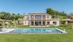 Venda Moradia Roquefort-les-Pins