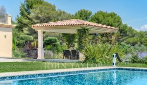 Venda Moradia Roquefort-les-Pins