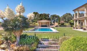 Venda Moradia Roquefort-les-Pins