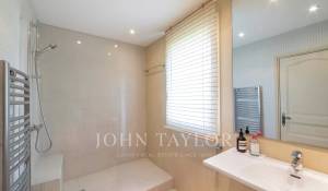 Venda Moradia Roquefort-les-Pins