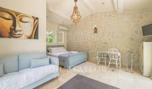 Venda Moradia Roquefort-les-Pins