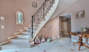 Venda Moradia Roquefort-les-Pins