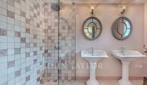 Venda Moradia Roquefort-les-Pins