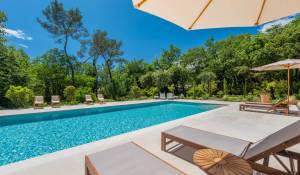 Venda Moradia Roquefort-les-Pins