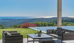 Venda Moradia Roquefort-les-Pins