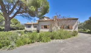 Venda Moradia Roquefort-les-Pins