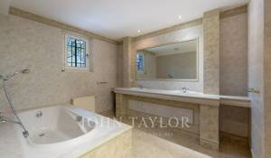 Venda Moradia Roquefort-les-Pins