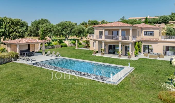 Venda Moradia Roquefort-les-Pins