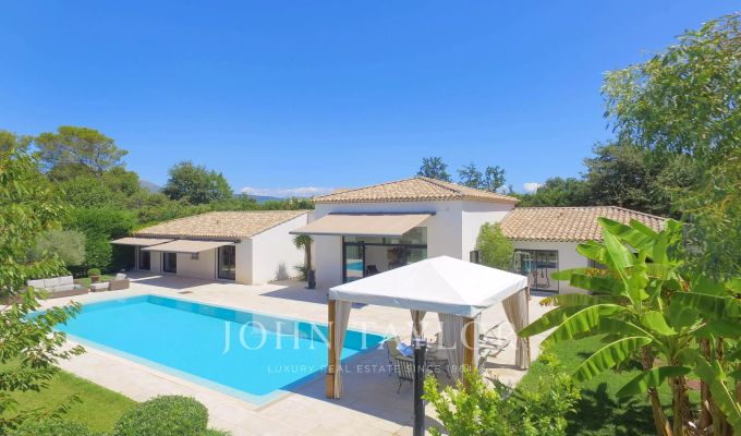Venda Moradia Roquefort-les-Pins