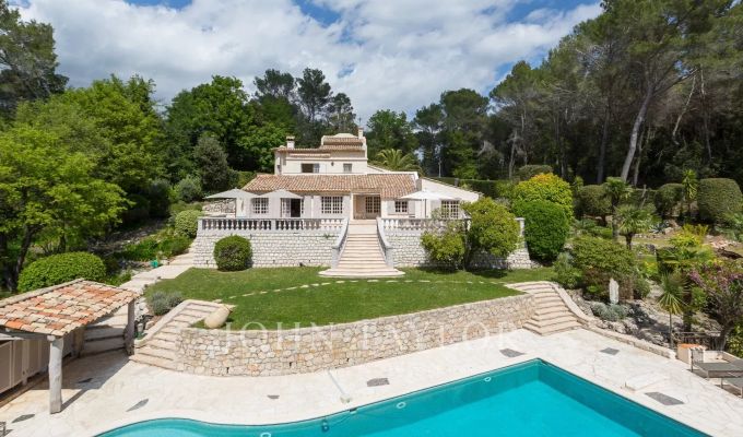 Venda Moradia Roquefort-les-Pins