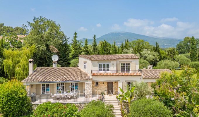 Venda Moradia Roquefort-les-Pins