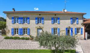 Venda Moradia Roussillon