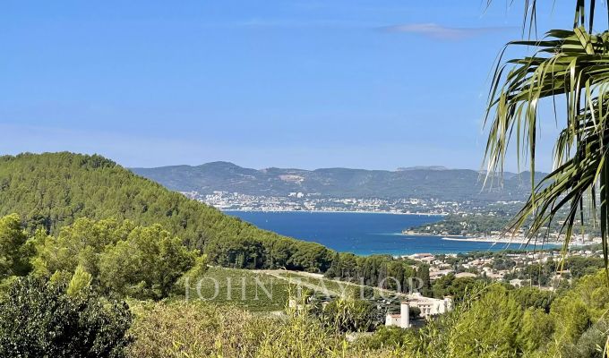 Venda Moradia Saint-Cyr-sur-Mer
