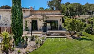 Venda Moradia Valbonne