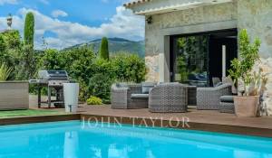 Venda Moradia Valbonne