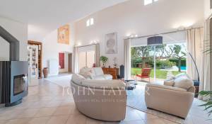 Venda Moradia Valbonne