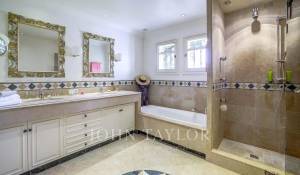 Venda Moradia Valbonne