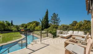 Venda Moradia Valbonne