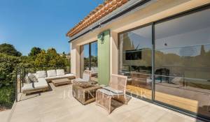 Venda Moradia Valbonne