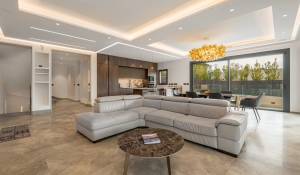 Venda Moradia Valbonne