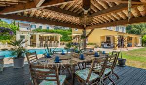 Venda Moradia Valbonne