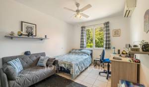 Venda Moradia Valbonne