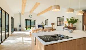 Venda Moradia Valbonne