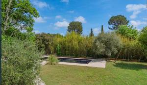 Venda Moradia Valbonne