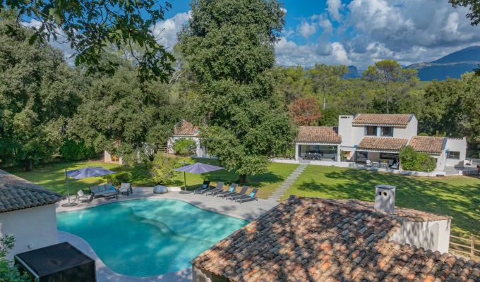 Venda Moradia Valbonne