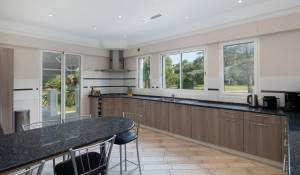 Venda Propriedade Antibes