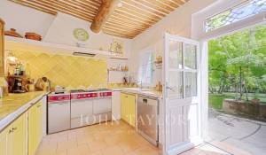 Venda Propriedade La Tour-d'Aigues