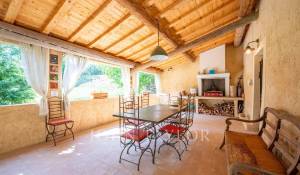 Venda Propriedade La Tour-d'Aigues