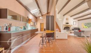 Venda Propriedade Simiane-Collongue