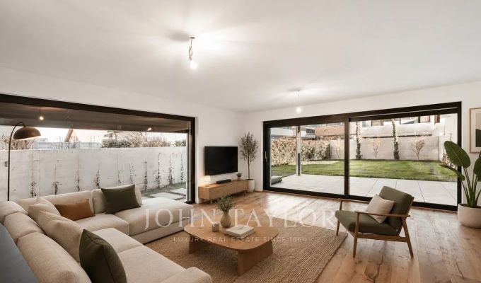 Venda Villa Fully