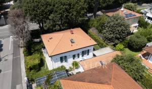 Venda Villa LUCCA  